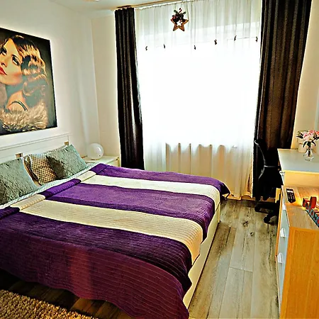Apartment Relaxing Coresi Place