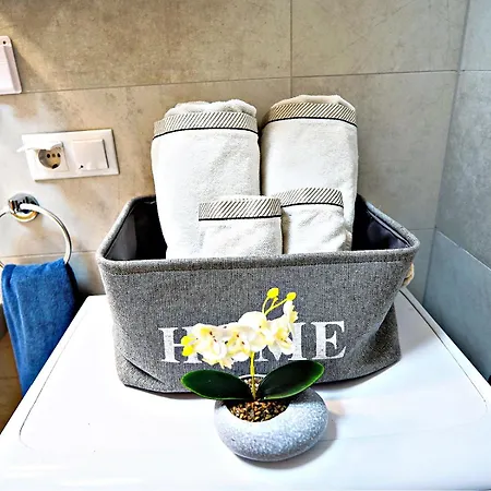 Apartment Relaxing Coresi Place *